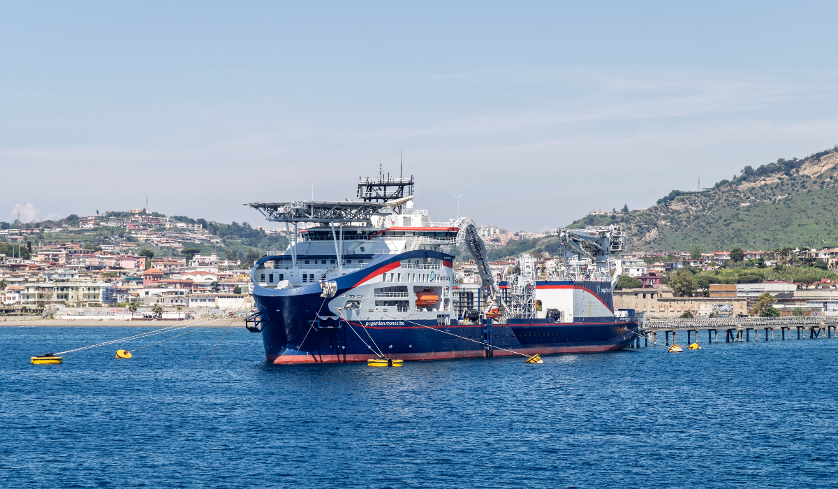 Cablu electric submarin de 200 km între Africa și Europa, pozat de nave construite în România