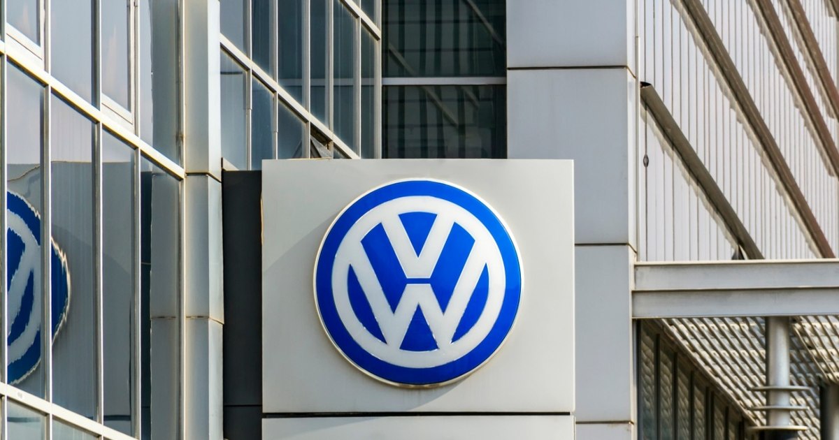Economist german: Volkswagen ar putea fi preluată de un producător auto chinez, posibil BYD