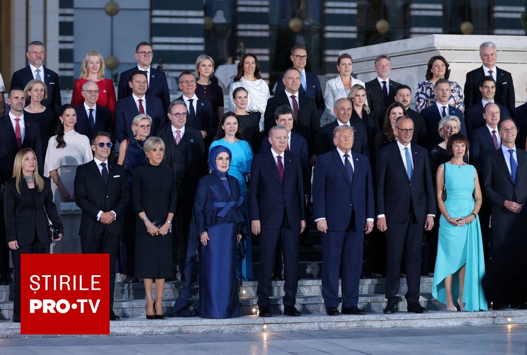 Erdogan i-a primit pe liderii NATO la dineul oficial de la Ankara. Nicușor Dan, lângă Trump în fotografia de grup