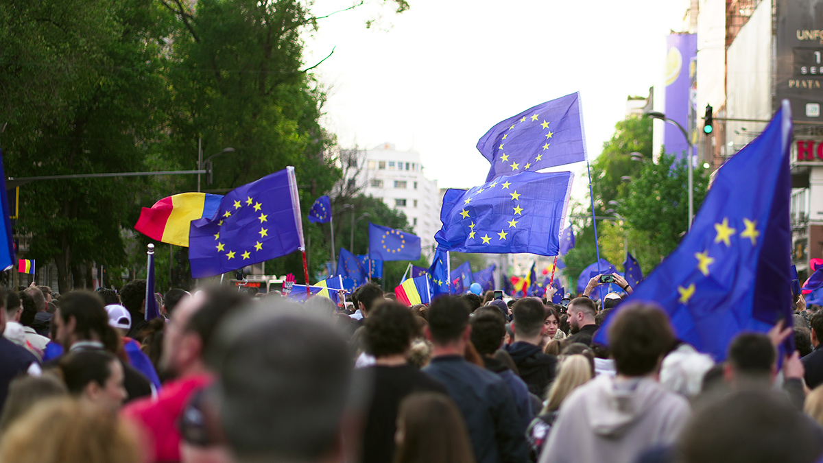 Eurobarometru 2026: 73% dintre români văd beneficii în apartenența la UE; principalele preocupări: inflația și locurile de muncă