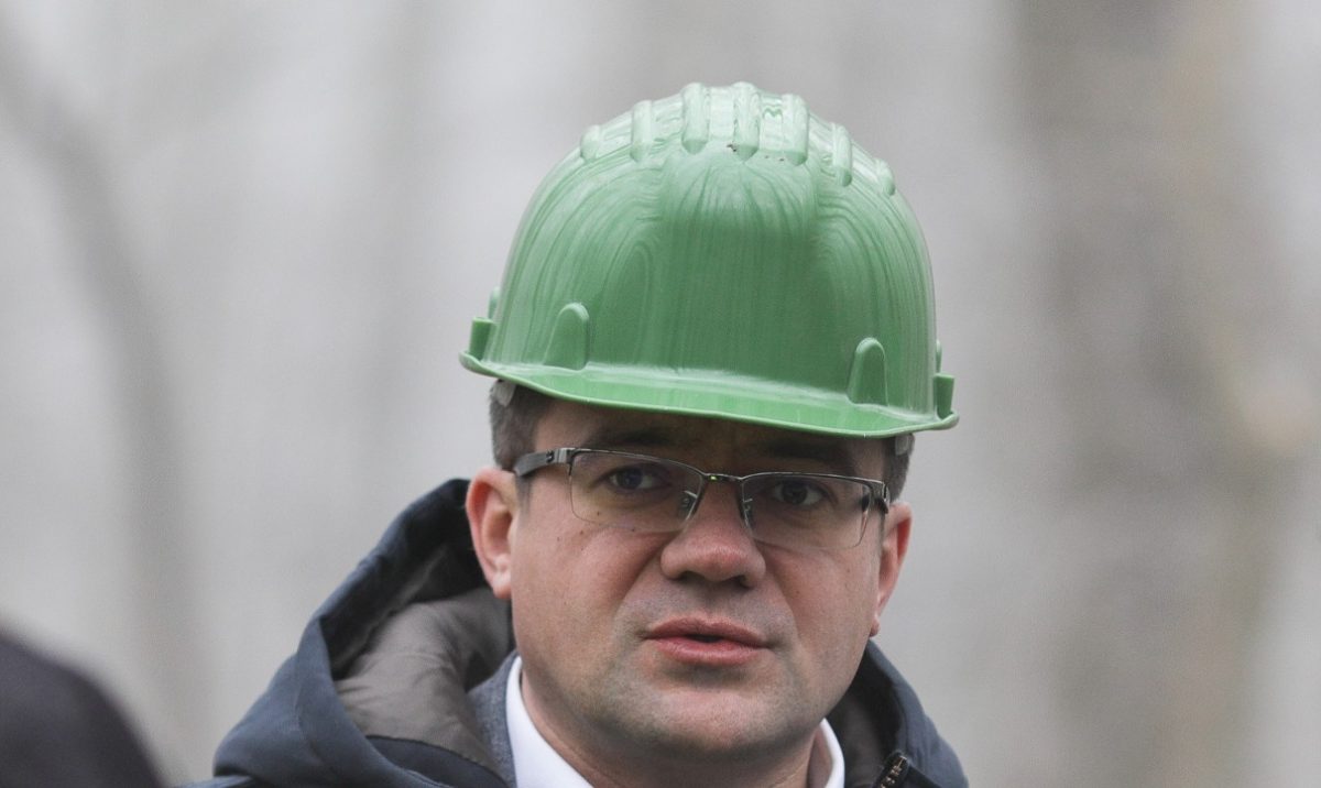 Fratele și fosta soție a lui Costel Alexe dețin peste 800.000 mp de teren în Iași, la prețuri derizorii