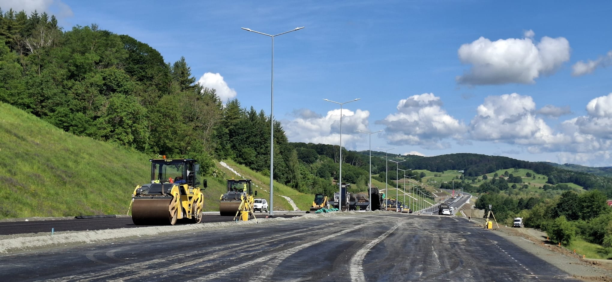 Harta autostrăzilor și drumurilor expres din România în iulie 2026: 1.418 km operaționali, 1.049 km în construcție