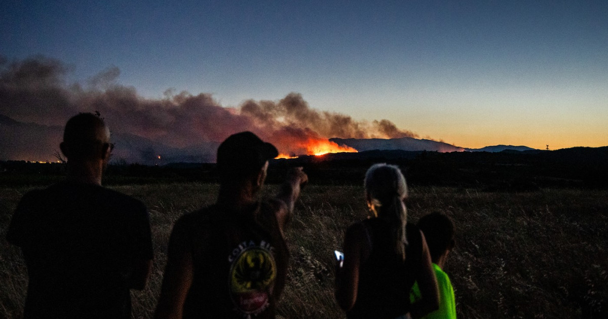 Incendii de vegetație în Franța: 10.000 de persoane evacuate, condițiile se înrăutățesc