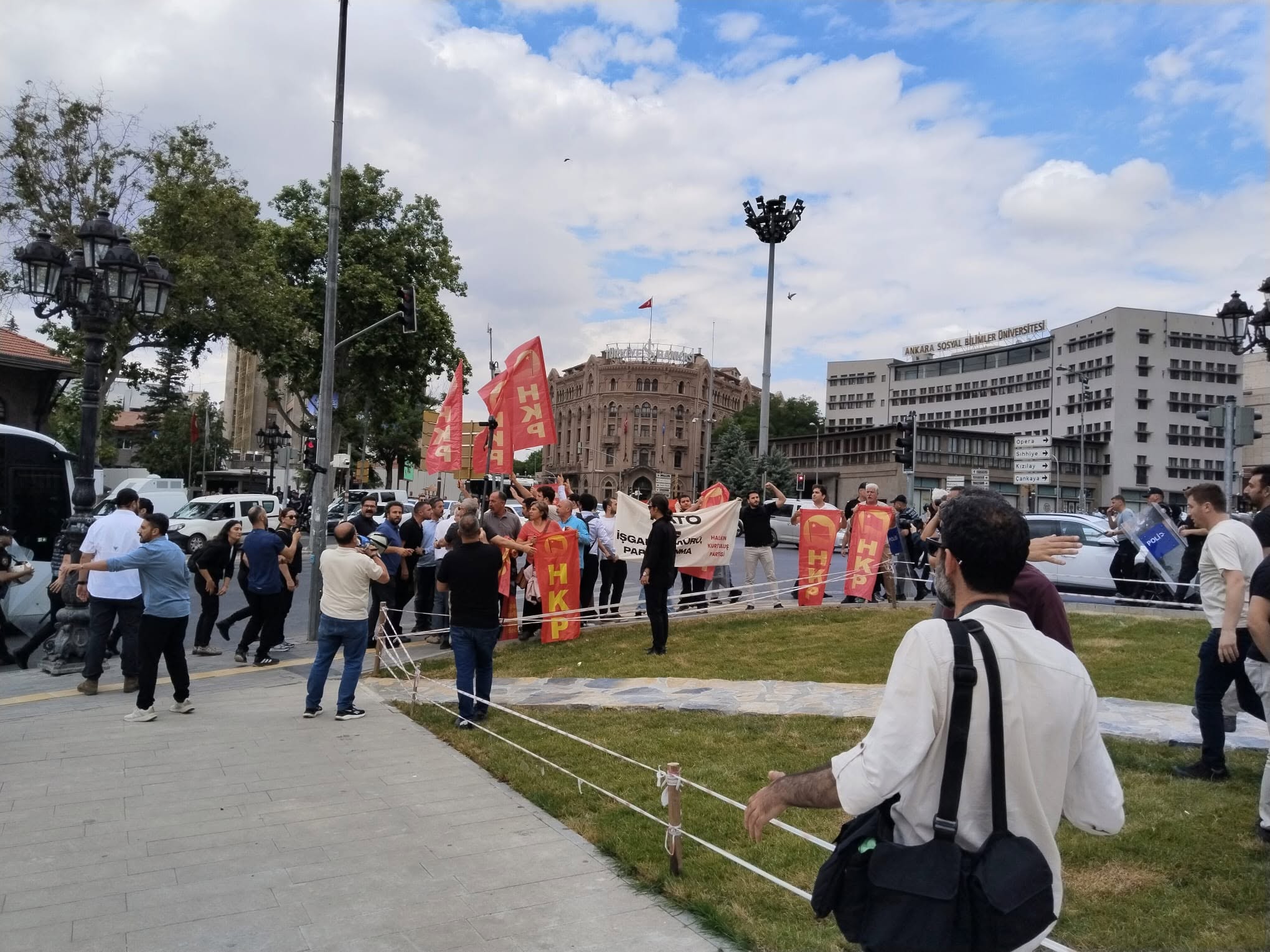Manifestație anti-NATO la Ankara: mai mulți protestatari arestați de poliție