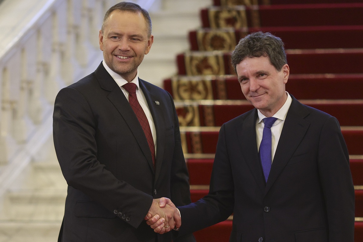 NATO extinde rețeaua de conducte de combustibil spre est. România, printre beneficiari