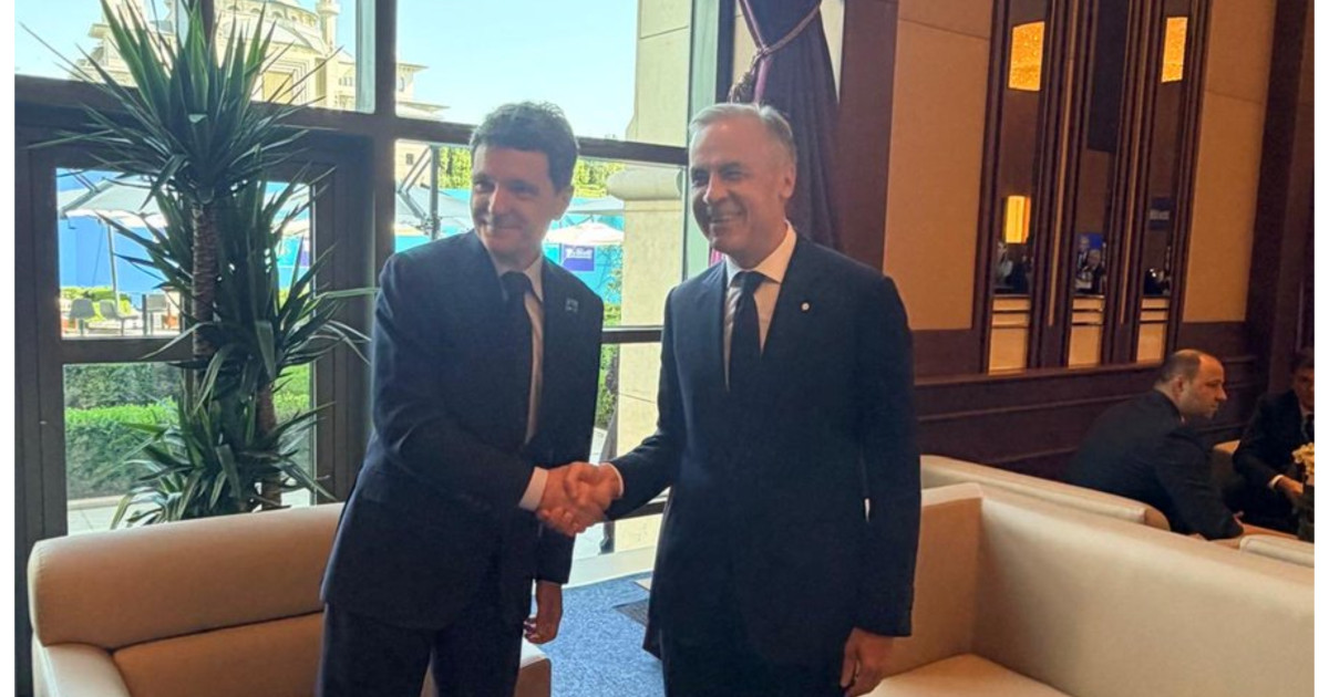 Nicușor Dan, întâlnire cu premierul Canadei la Ankara; invitații reciproce de vizită