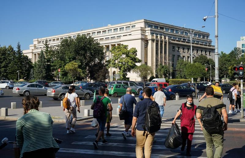 Numărul angajaților din România, în scădere cu 137.000 în 2025. Câte contracte de muncă sunt active