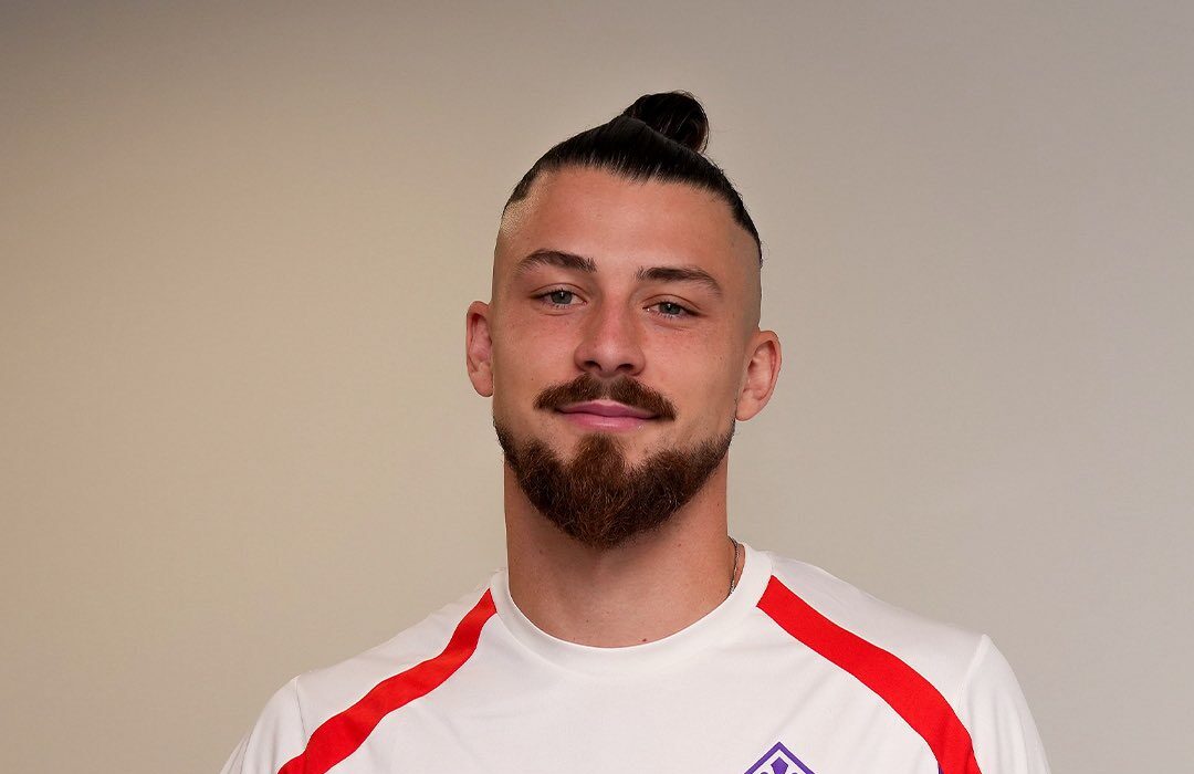Radu Drăgușin, transferat oficial la Fiorentina: „E aici”