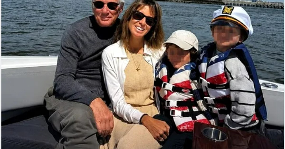 Richard Gere și familia au sărbătorit Ziua Independenței la New York. Fotografii rare publicate de soția actorului