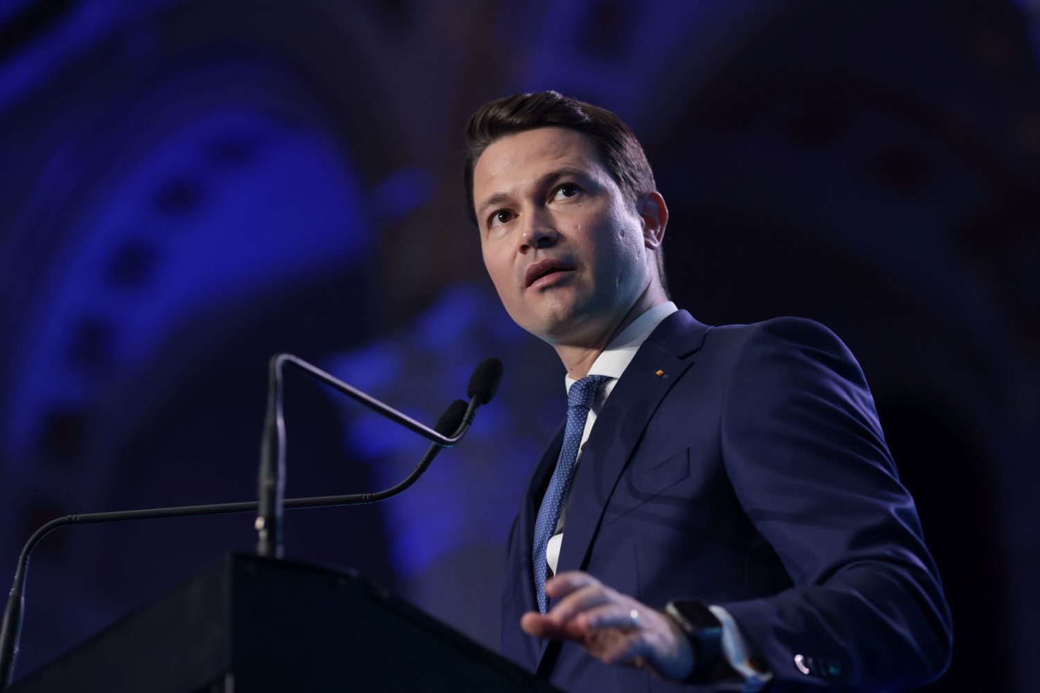 Robert Sighiartău: Nicușor Dan a fost părtinitor în criza guvernamentală, nu mediator