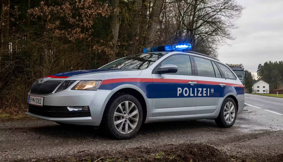 Șofer român de 22 de ani, prins cu 123 km/h în centrul orașului Graz. Mașina, confiscată de poliție