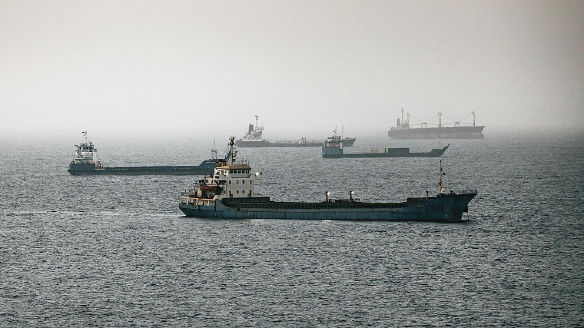 SUA retrage licența pentru vânzarea petrolului iranian după atacuri în Strâmtoarea Ormuz