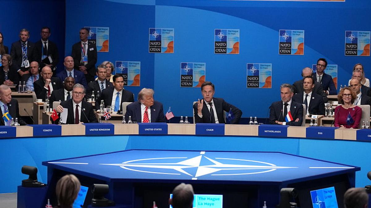 Summitul NATO de la Ankara: proiectul de declarație confirmă angajamentul față de Articolul 5 și califică Rusia drept amenințare pe termen lung