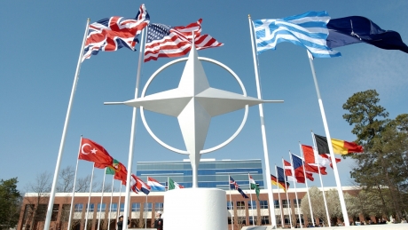 Summitul NATO din Turcia verifică atingerea țintei de 5% din PIB pentru apărare. SUA critică Spania pentru lipsa de progres
