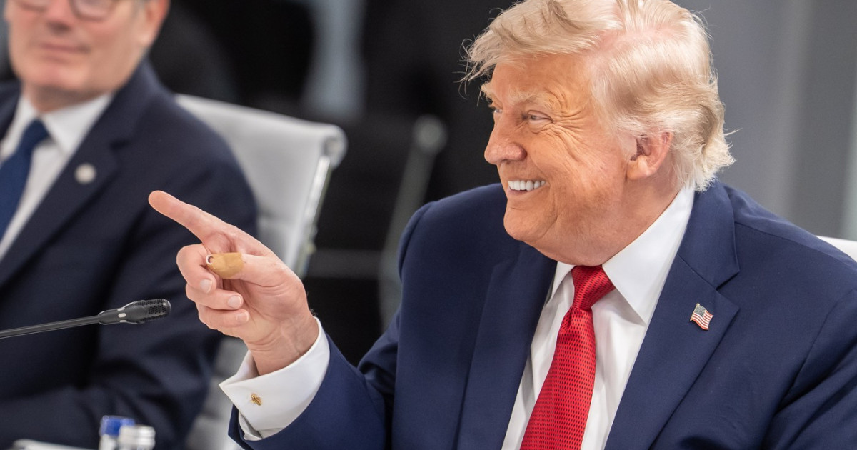Trump, șocat de plânsul iranienilor la înmormântarea lui Khamenei: „Credeam că oamenii îl urăsc”