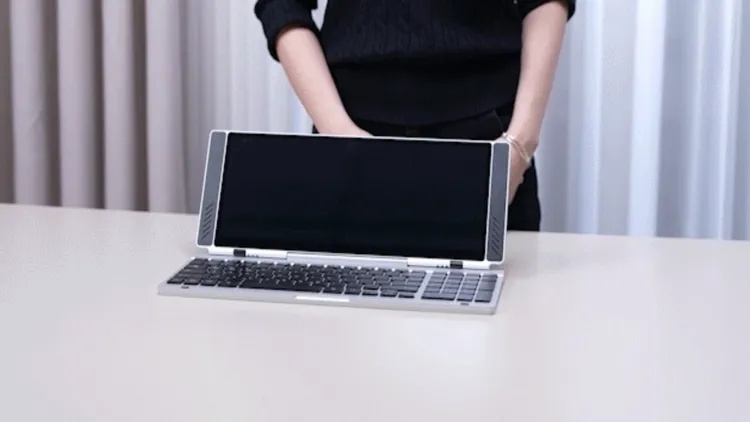 VitaLink: tastatură pliabilă cu ecran tactil 4K ascuns, strânge peste 325.000 de dolari pe Kickstarter