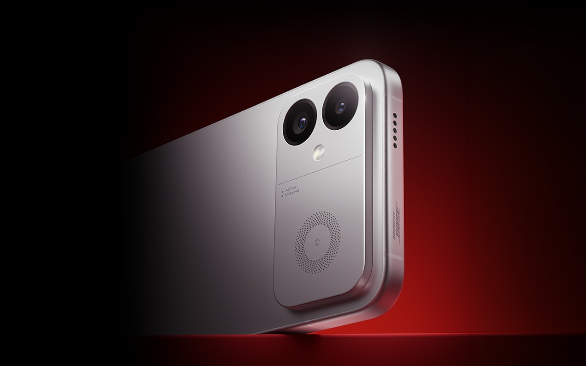 Xiaomi lansează Redmi K90 Ultra cu procesor Snapdragon 8 Elite și răcire activă