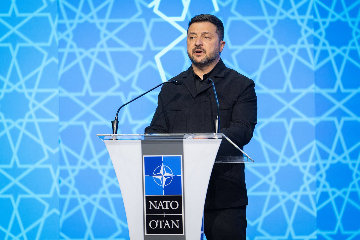Zelenski, la summitul NATO din Turcia: Avem nevoie de sisteme antibalistice, nu ne putem descurca singuri